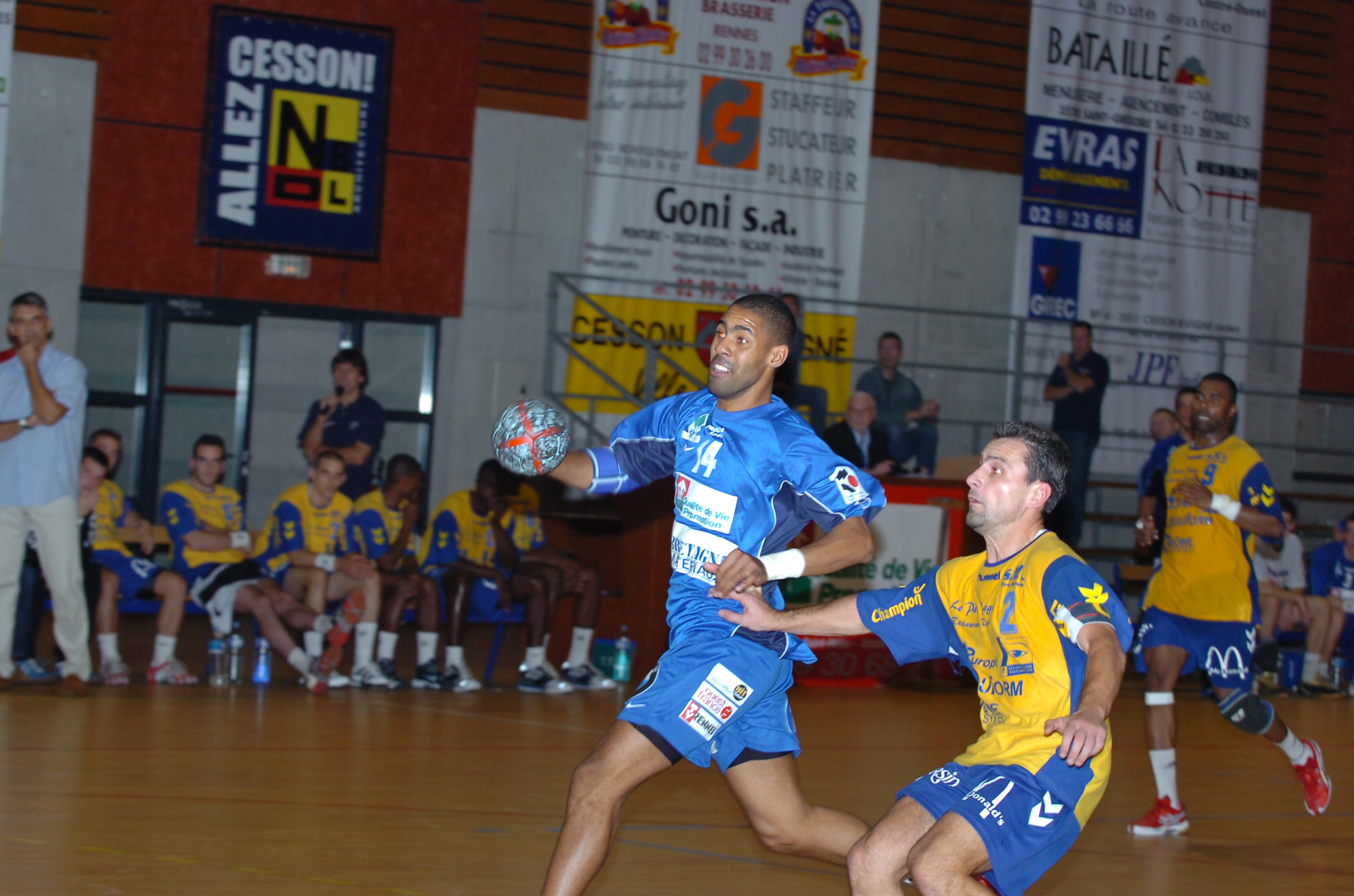 Adriano Marlin joueur — Cesson-Sévigné — photo 16