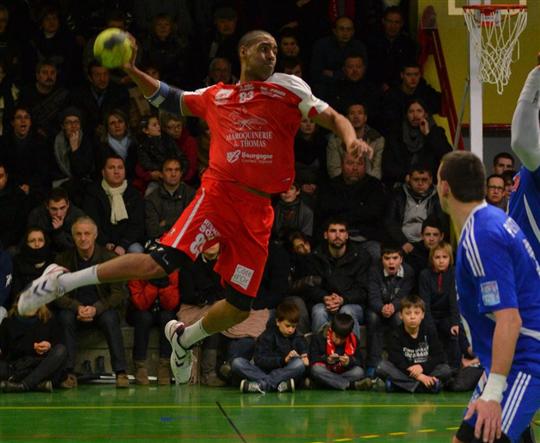 Adriano Marlin joueur — Semur-en-Auxois — photo 11