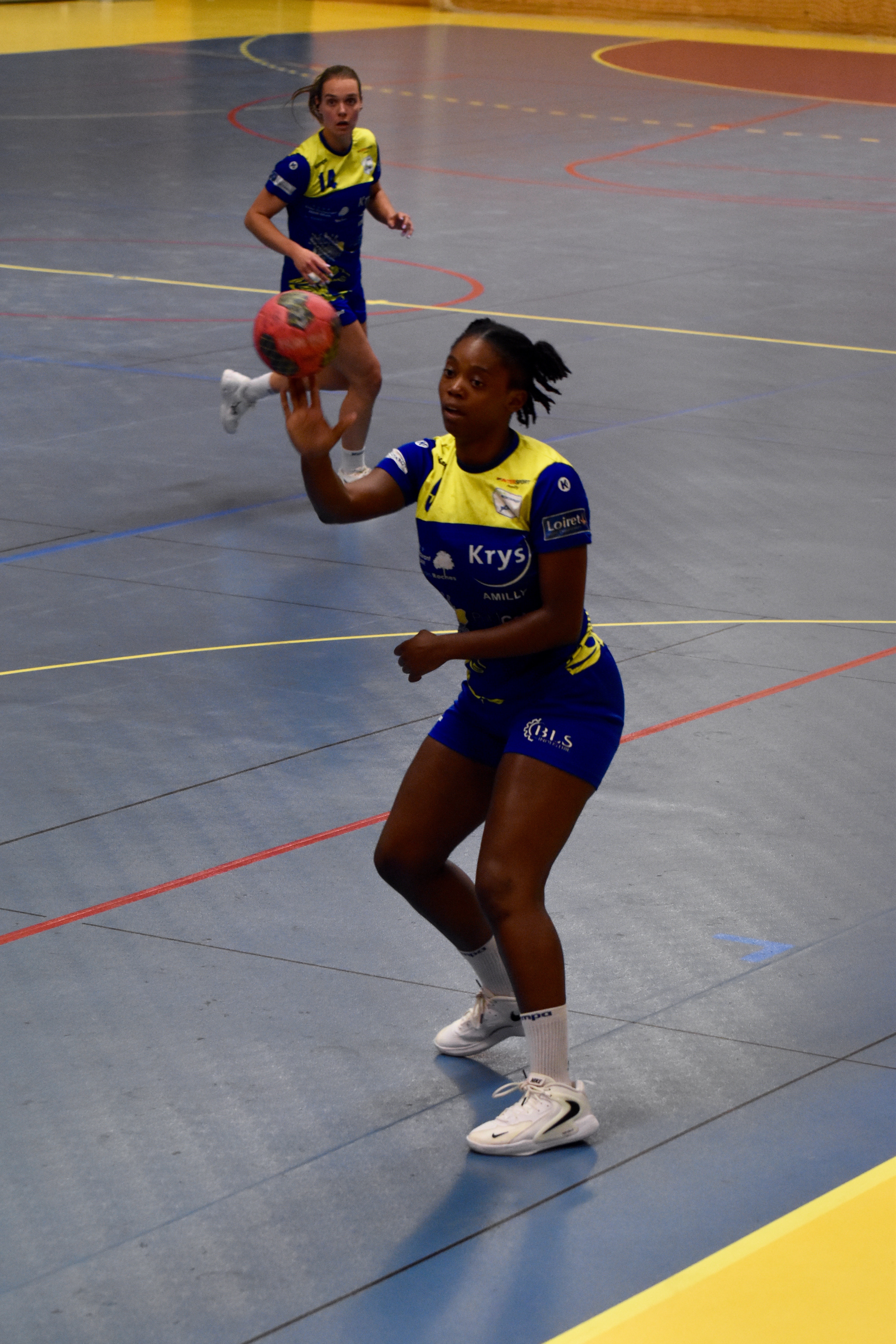 Les joueuses de l’USM Montargis en match — USM–Évry — DSC_0391